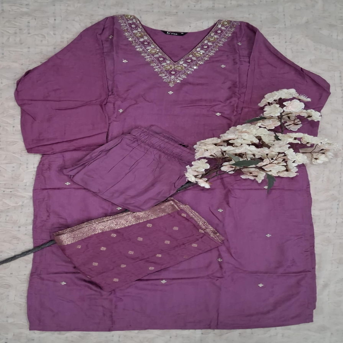 Lilac Roman Silk 3 Piece Set