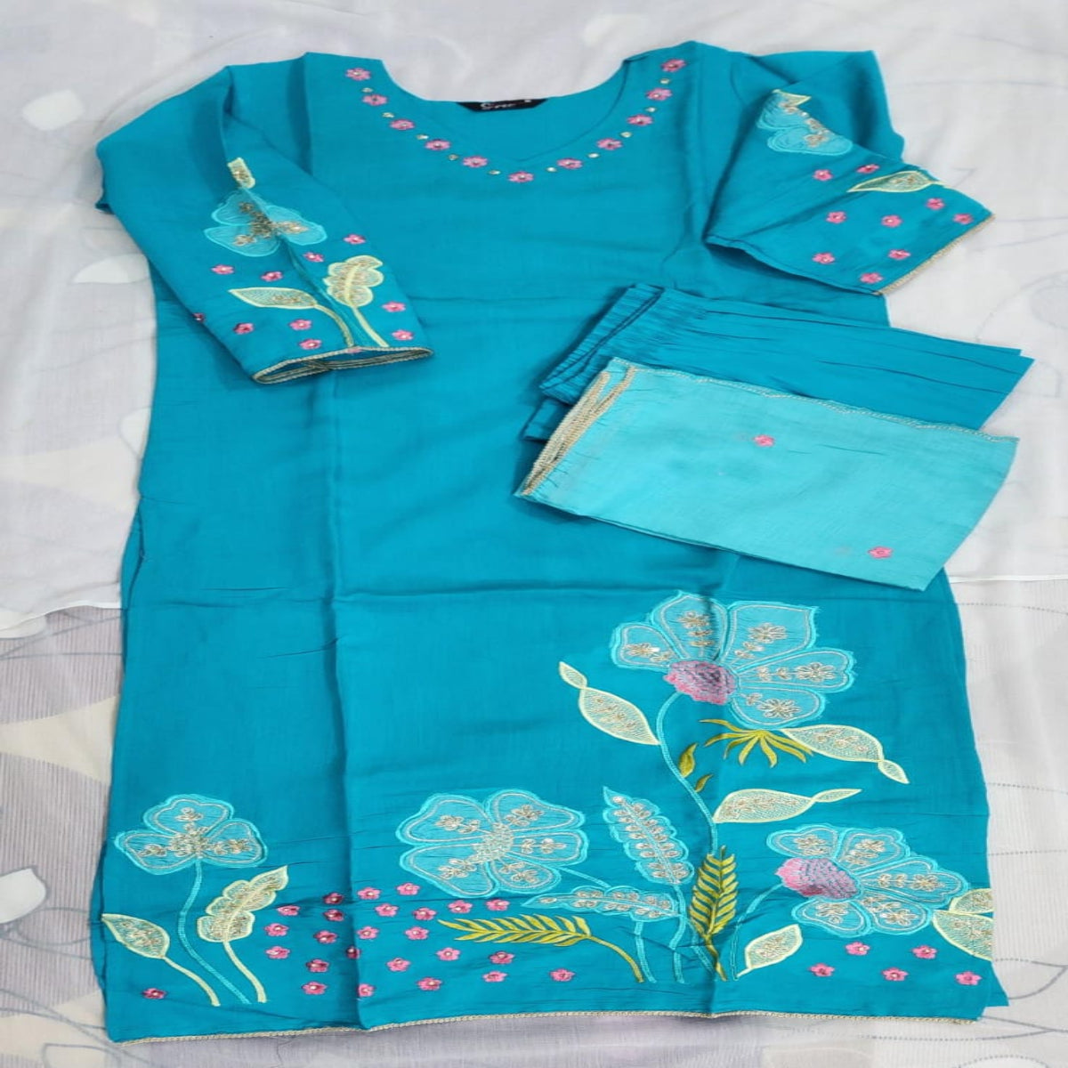 3 PC - VNeck - Blue