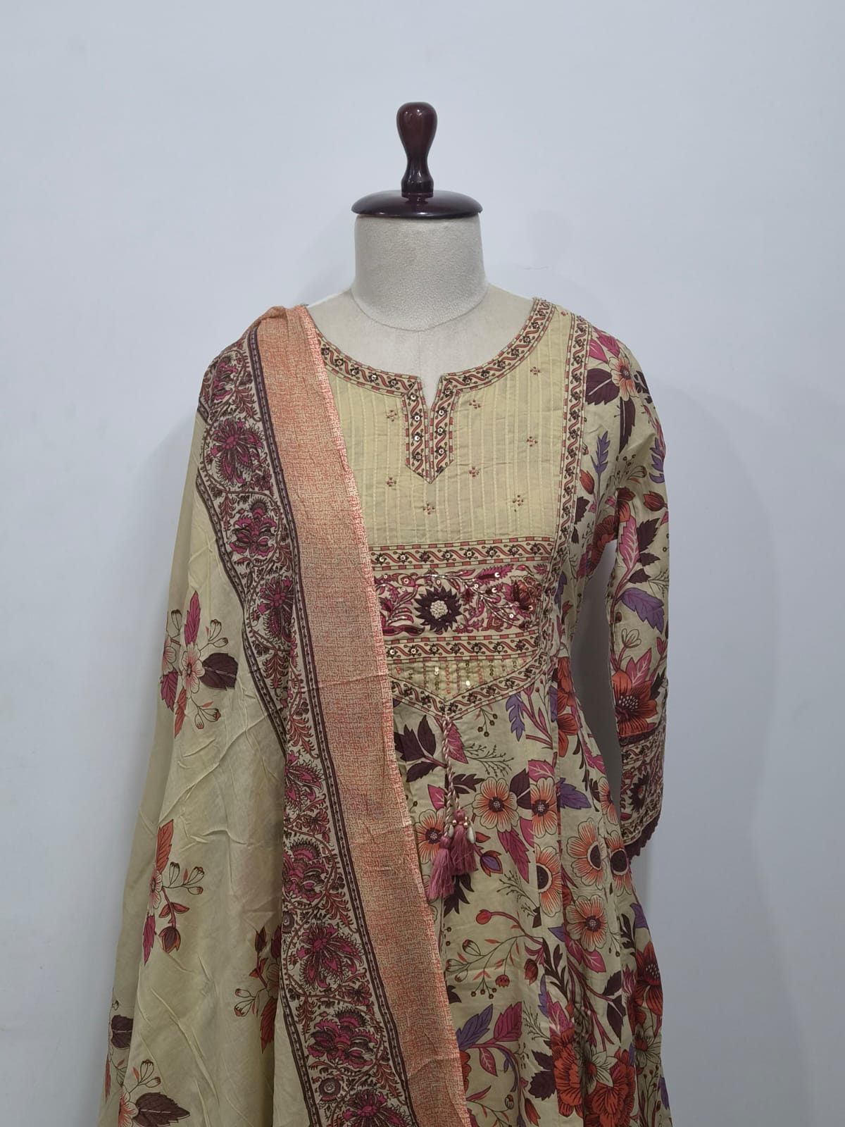 RL03TS-02 3PC - ROUND NECK BEIGE