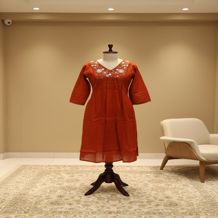 Elegant Rust Floral Embroidery 3 Piece Set1