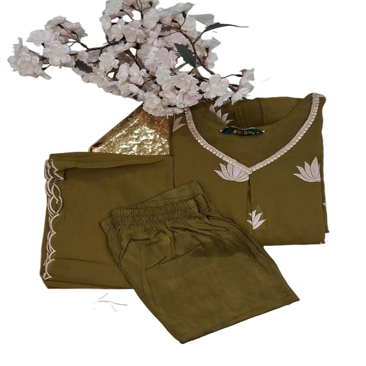 Mehindi Curved V-neck 3-Piece Set