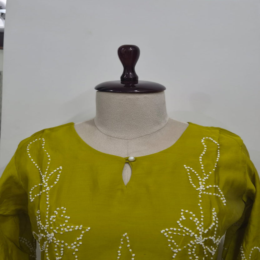RL03WS09 ROUND NECK PARROT GREEN