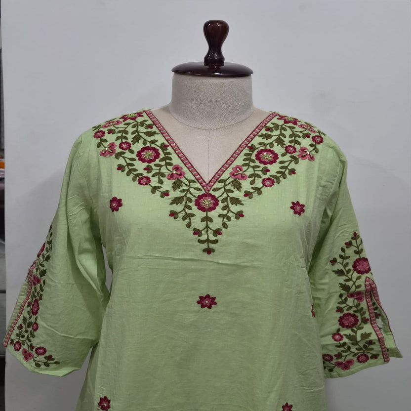RL04CR03 3PC V-NECK PARROT GREEN2