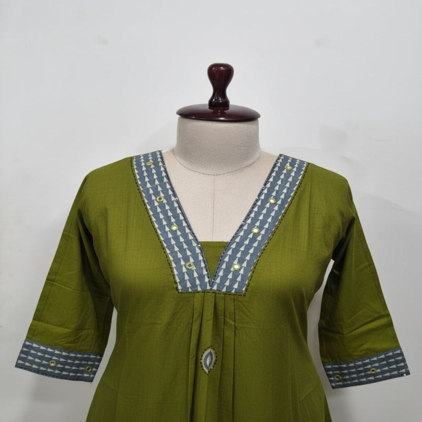 RL04TS01 3PC V-NECK GREEN2